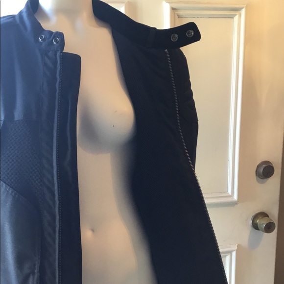 Ladies Harley Davidson Jacket - Picture 12 of 15